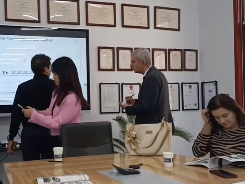 2025乐虎LEHU冷弯开年大捷！新年新征程乐虎LEHU冷弯门框机敲开西班牙市场大门